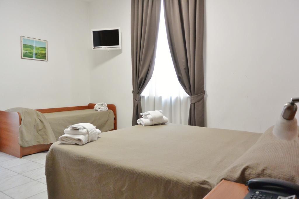Hotel Trentina Милан Экстерьер фото