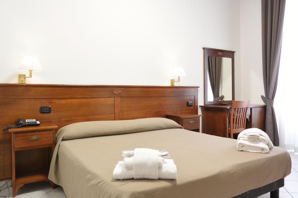 Hotel Trentina Милан Экстерьер фото