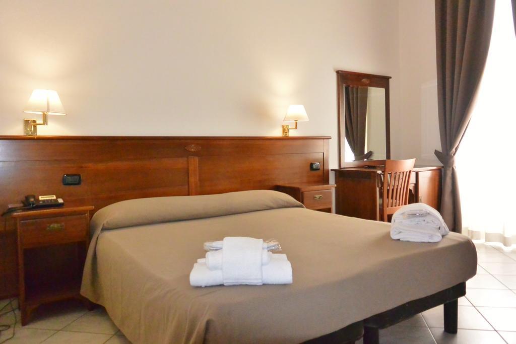 Hotel Trentina Милан Экстерьер фото