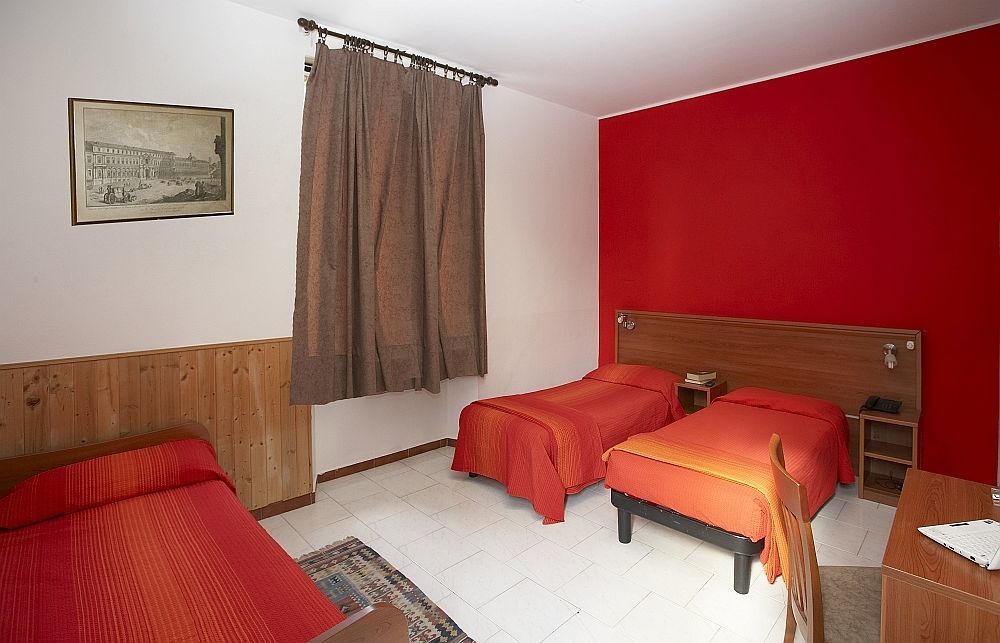 Hotel Trentina Милан Экстерьер фото